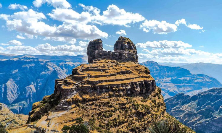 TREKKING WARAQPUKARA DESDE CUSCO